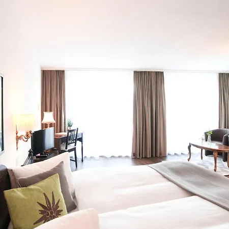 Hotel Alpenhof 3*