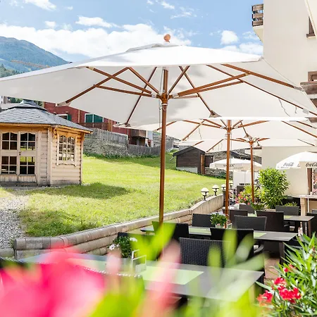 מלון Alpenhof Unterbäch