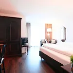 فندق Alpenhof 3*